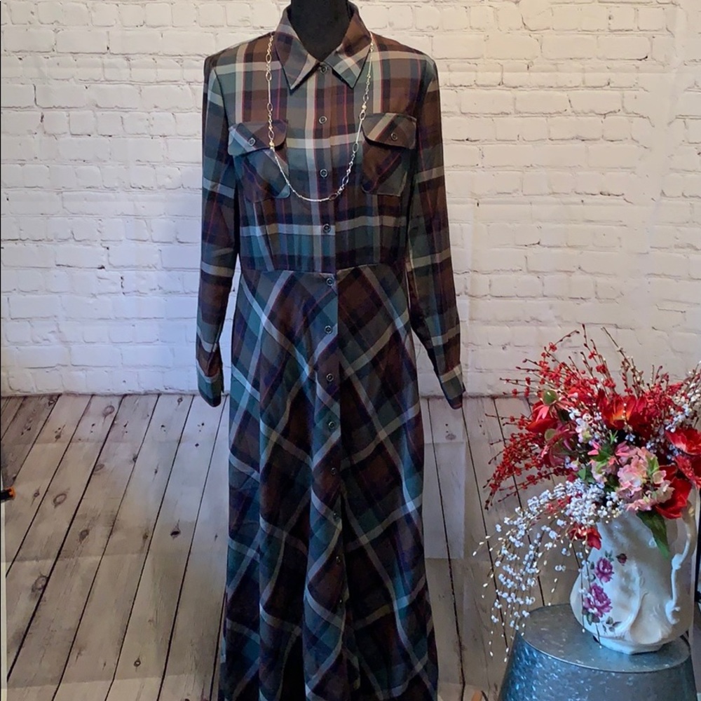 Women’s dress